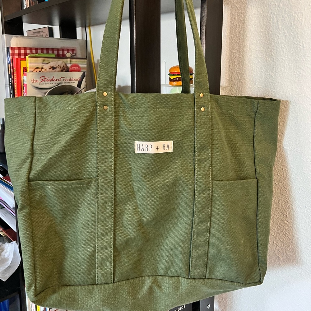 Harp and Ra Canvas tote